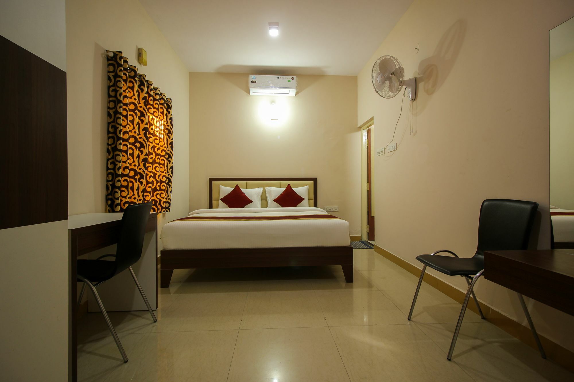 Oyo 8116 Park Inn Bengaluru Kültér fotó